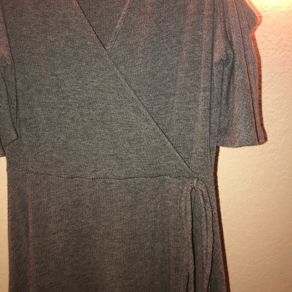 grey dress worn once !!!! - Picture 2 of 2